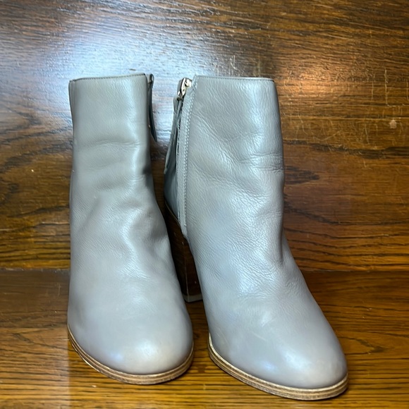 H & M GRAY LEATHER ANKLE BOOTS - Picture 5 of 8